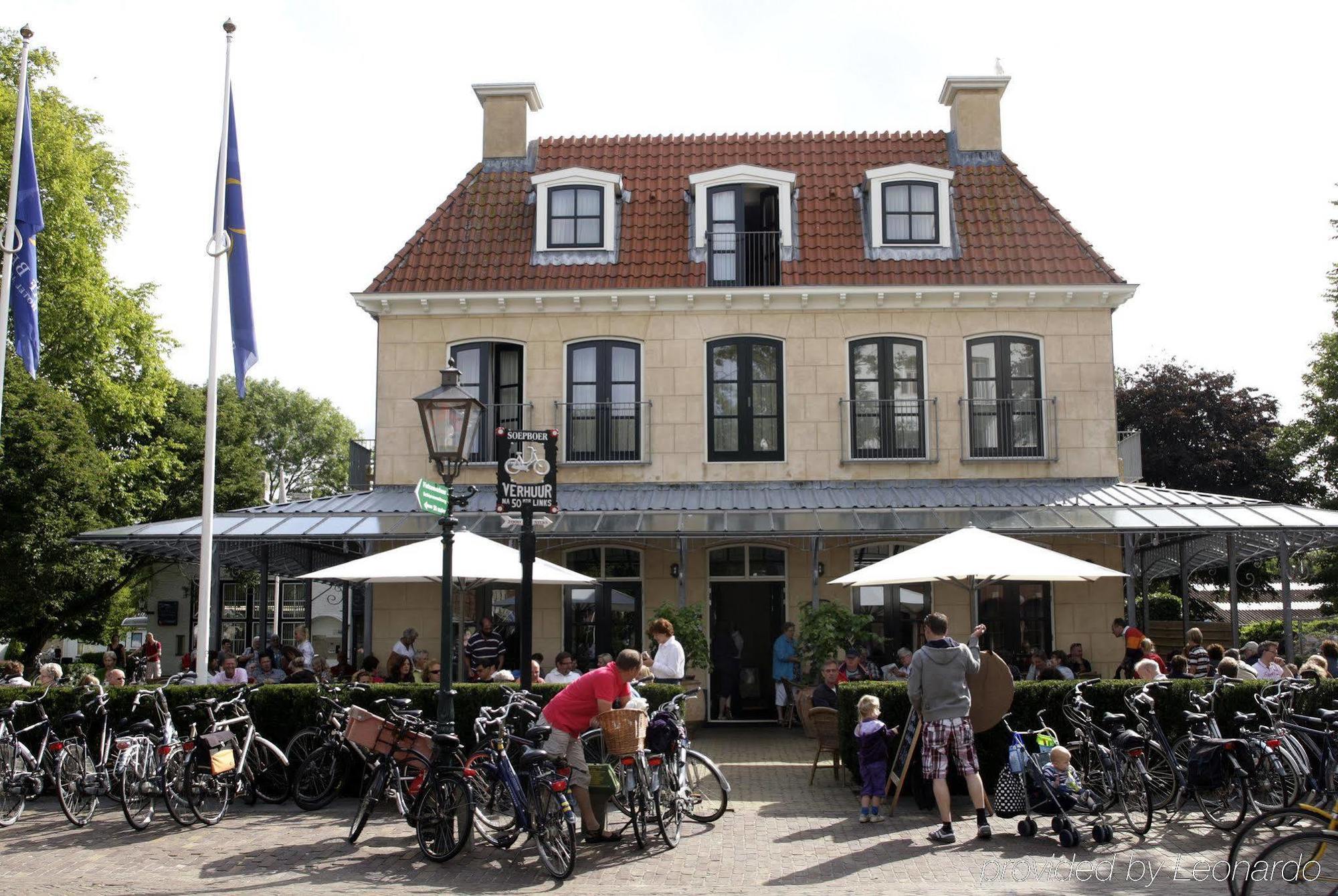 Hotel Graaf Bernstorff Schiermonnikoog Exterior photo